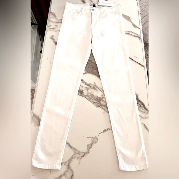 Buckle Jeans - Picture 4 of 16